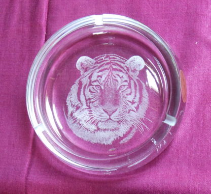 gros cendrier nubi tête tigre