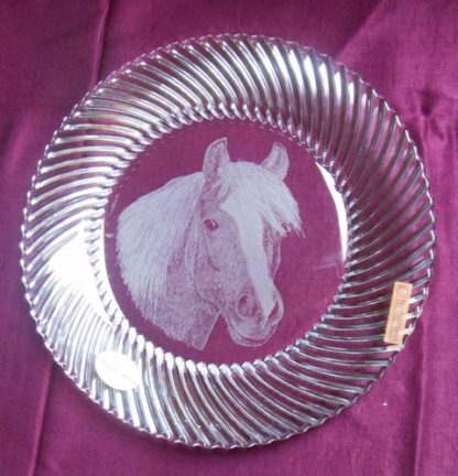 assiette en cristal tête cheval